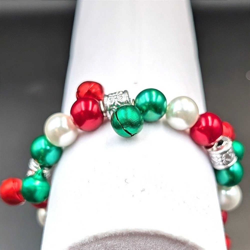 Vintage Christmas Jingle Bell Bracelet Red Green Pearl Beads Festive 6.5in